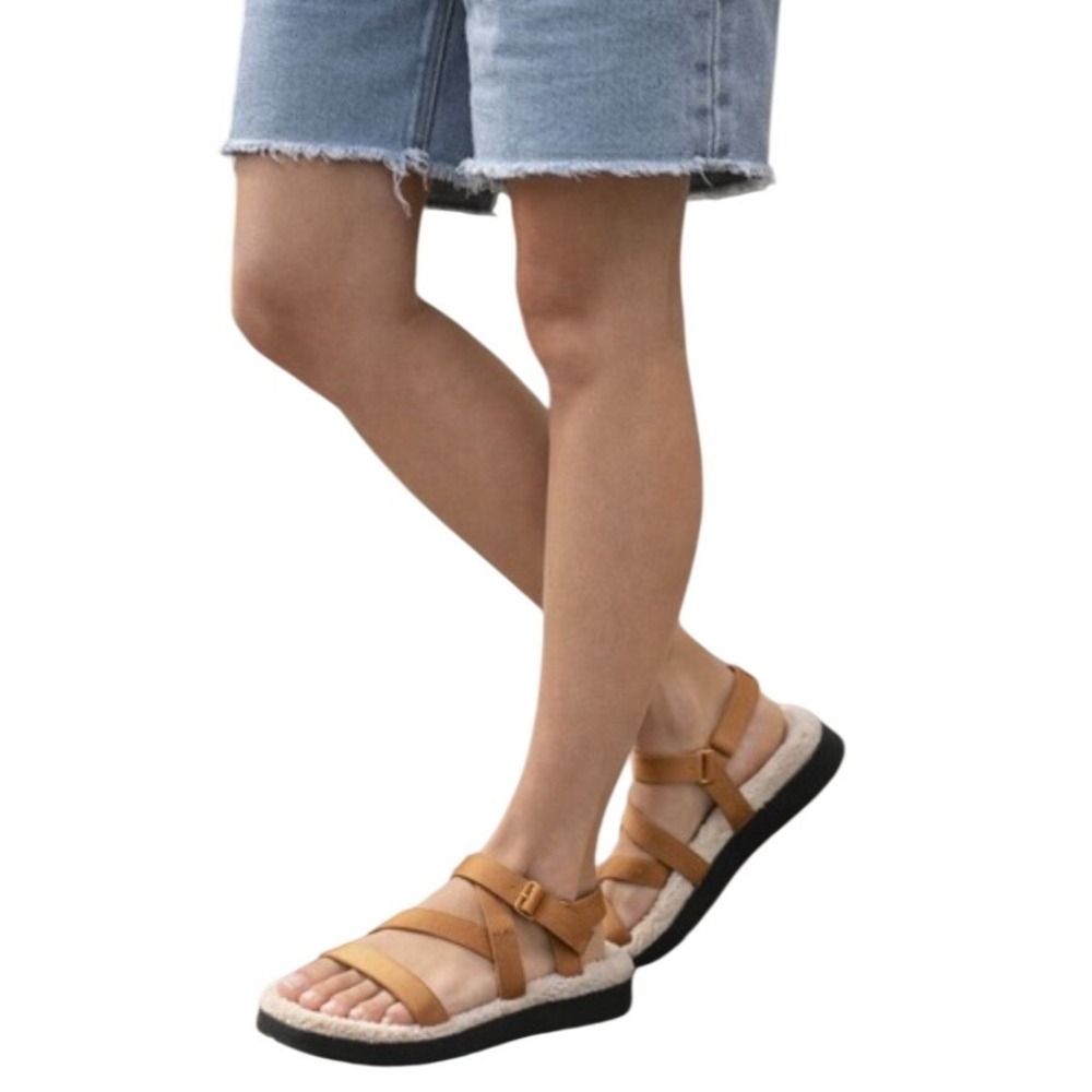 EVERLANE Renew Teddy Sherpa Sandal Women's Size 9